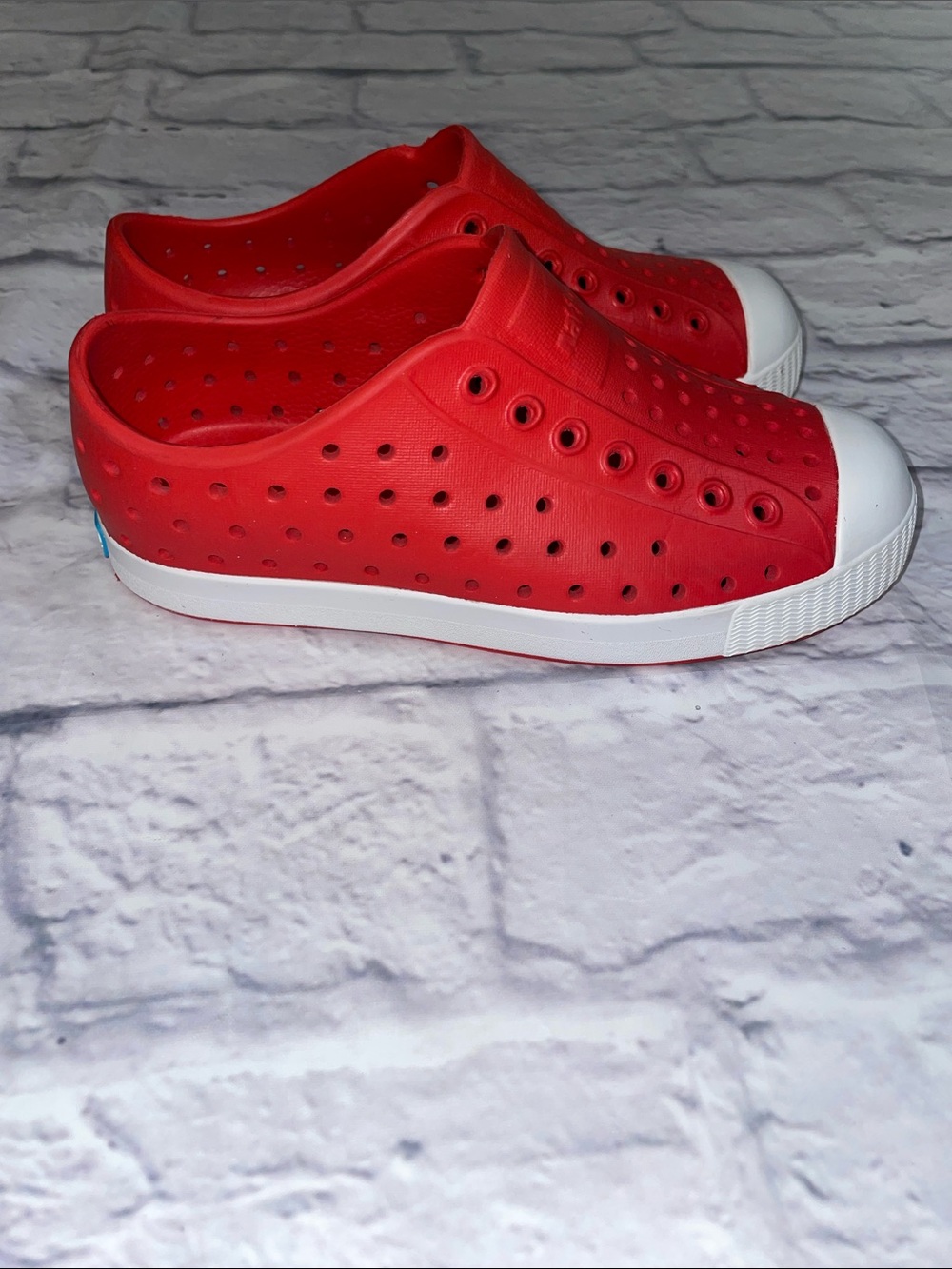 Native Shoes Jefferson Red and White size 13